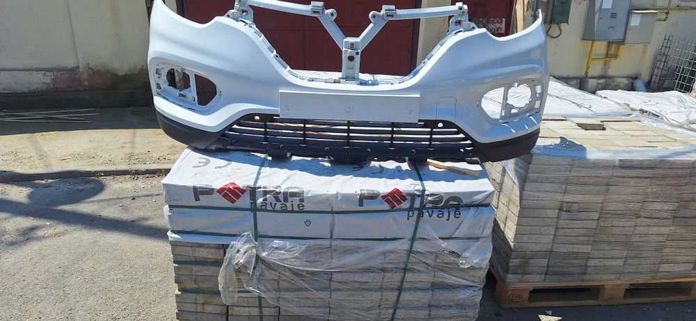 Far dreapta Renault kadjar   bară față