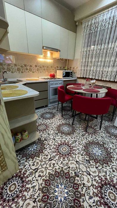 1-й Этаж ,3-комнатная квартира Новостройка ул. Махтумкули (1-я линия)