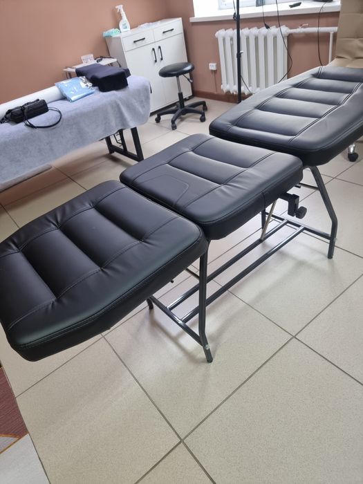 Кушетка чёрная косметологическая