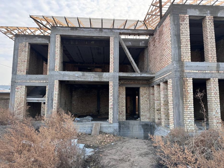 Участка сотилади каробка холата