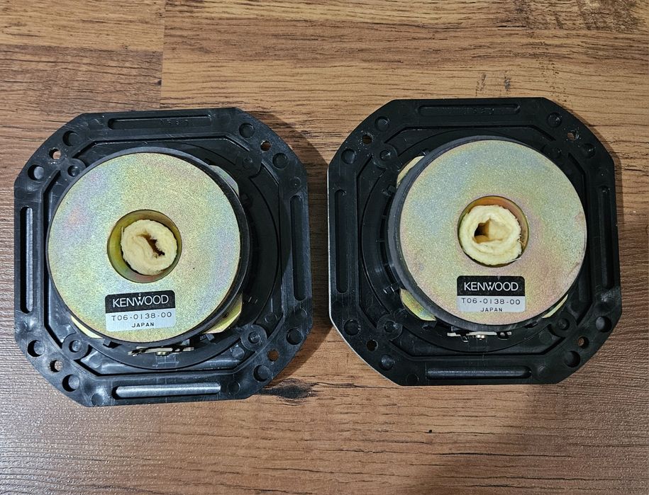 Difuzoare medii Kenwood