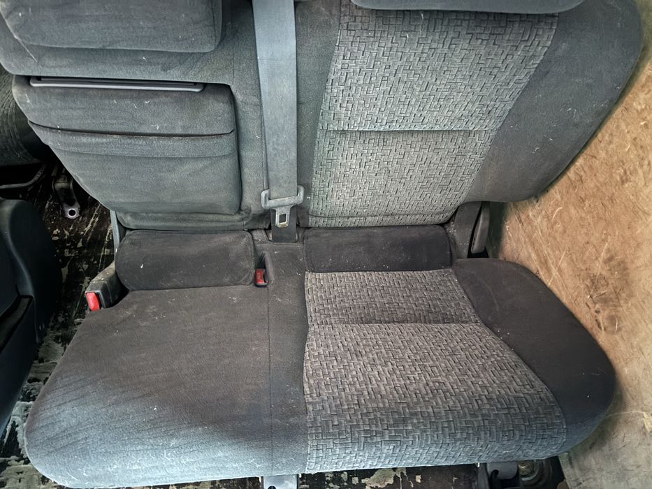 Седалки за Land Cruiser 120