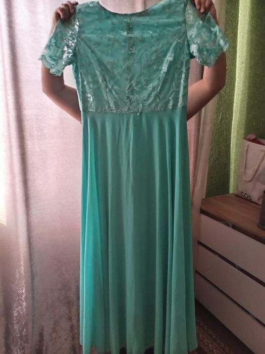 Продам платье. Район Ахмирова.