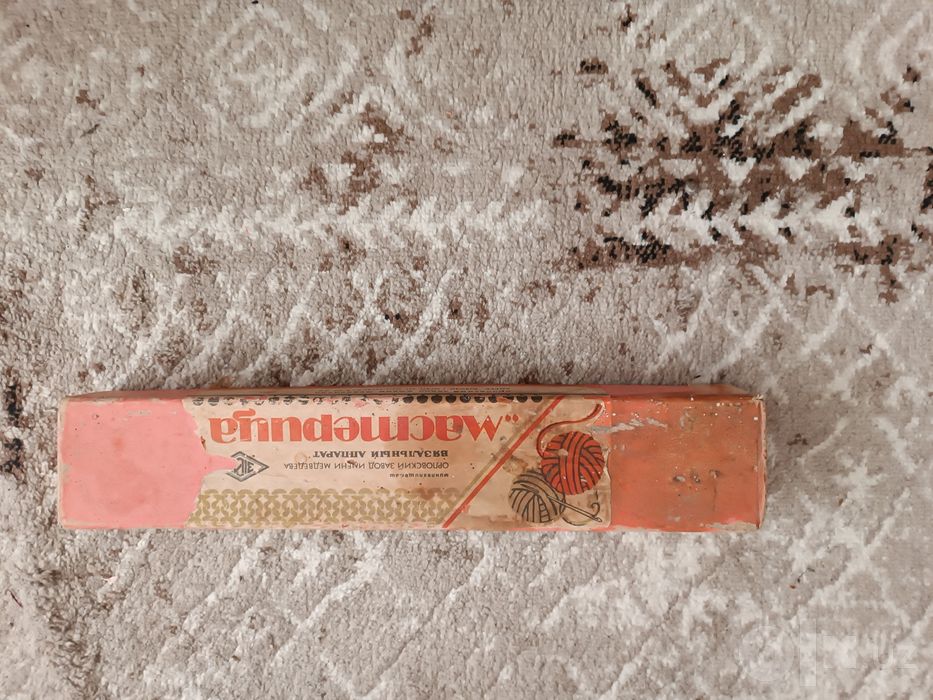Продается. два вязальных станка новые