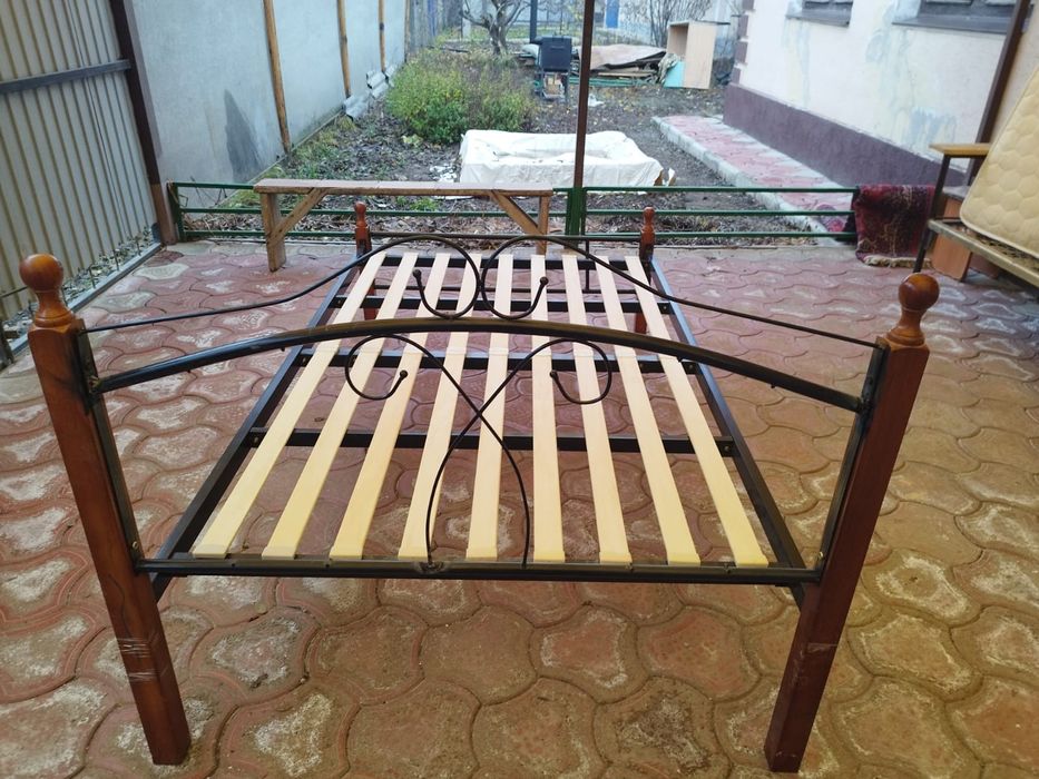 Продам кровать хороший