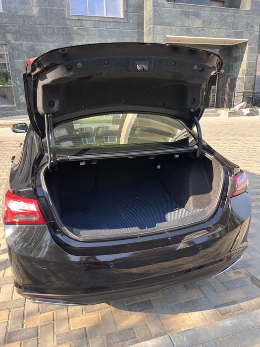 Chevrolet Malibu, 2020 года