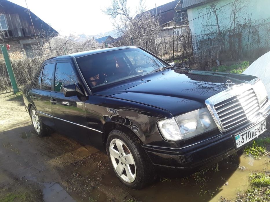 Мерседес  продаётся
