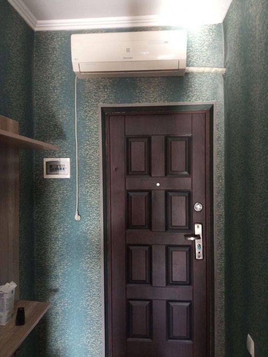 Юнусабад 15 метро Туркестан 1/4/4 Галлерейного типа 33м²