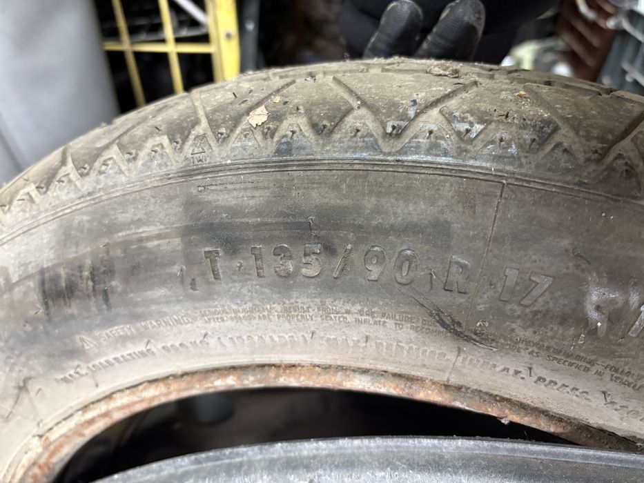 Bmw e83 x3 Резервна гума патерица 17 с механизъм и стойка за монтаж