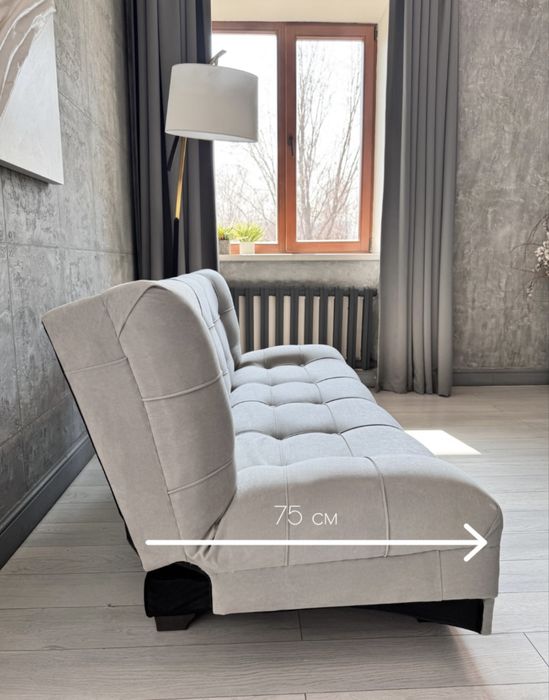 Диван светло-серый