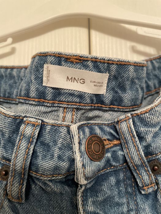 Blugi in stare excelenta