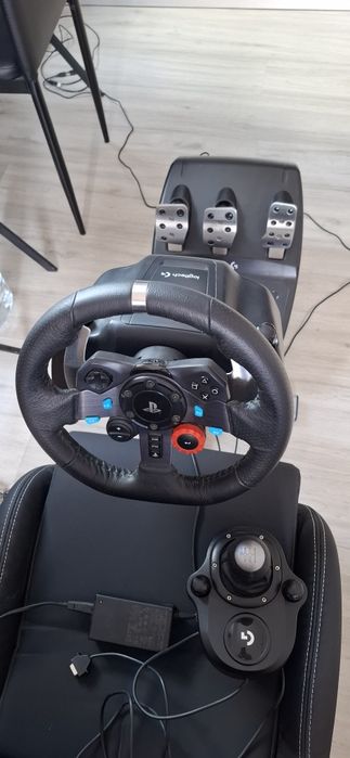 Volan G29 + pedale + schimbător Logitech