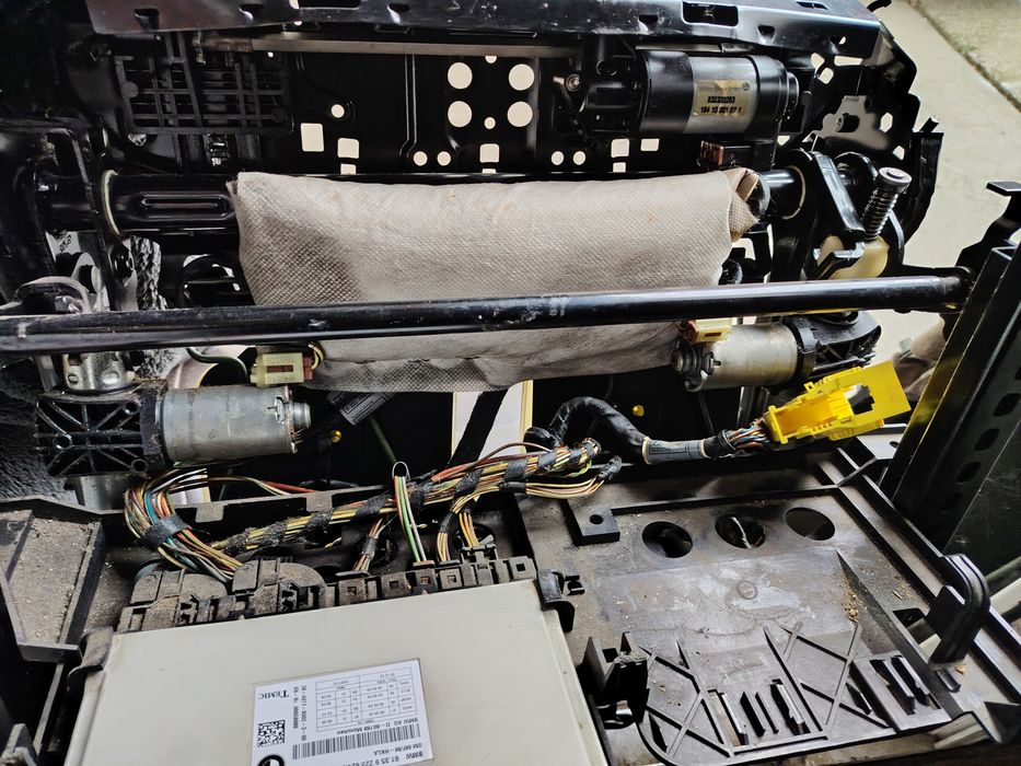 Piese scaune comfort Bmw incalzire racire masaj motoras tapiterie buton