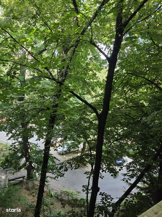 Vanzare apartament 3 camere Su 84 mp Razoare blocurile rusesti etaj 3