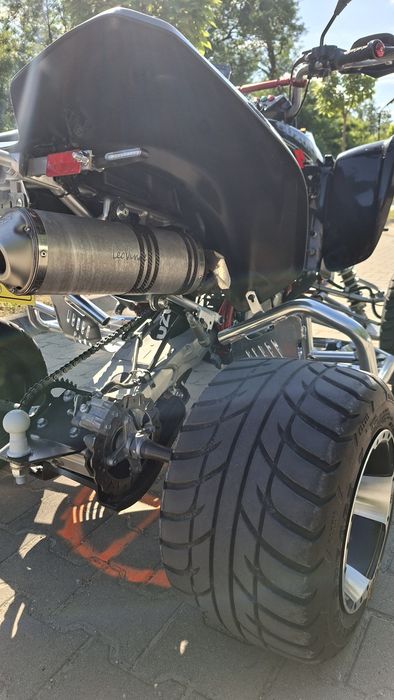 Suzuki  ltz 400.