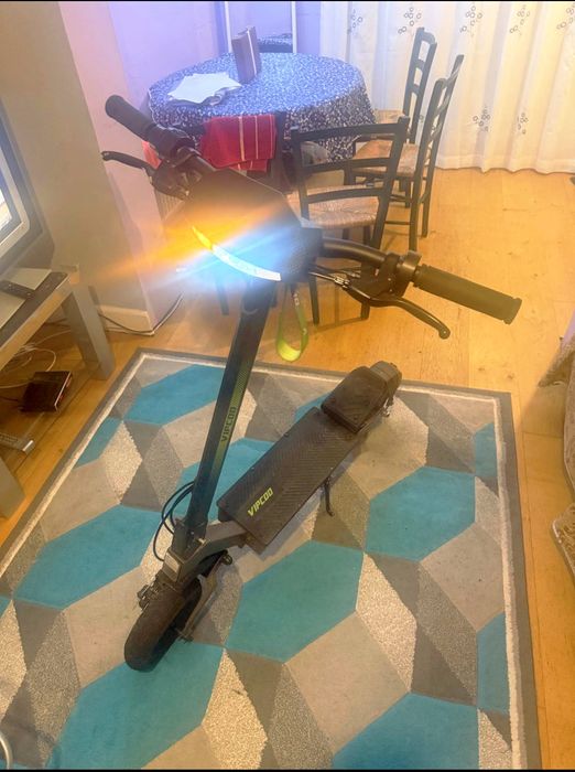 Vând Trotineta Electrica Vipcoo VS3 stare excelenta