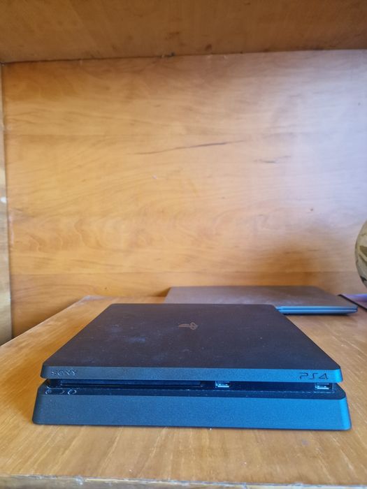 Vand ps4 pro 1tb