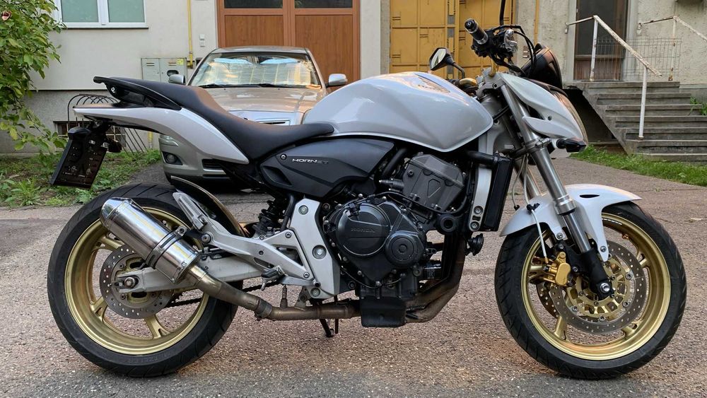 Honda PC41 CB600F HORNET