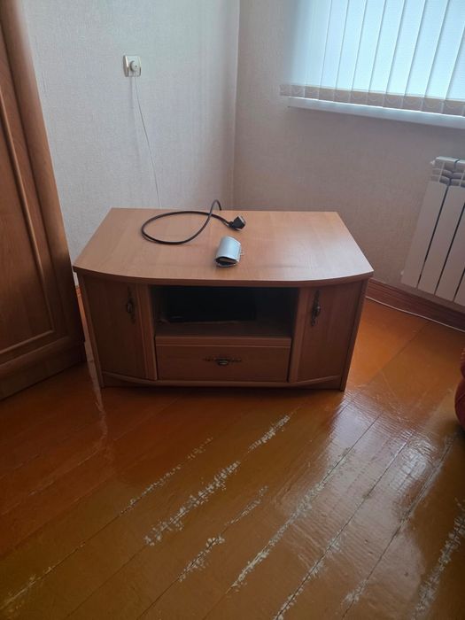 Продам диваны,тумбы