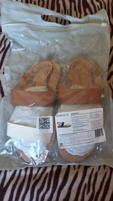 Кыздар көйлек, макасы,красовкасы