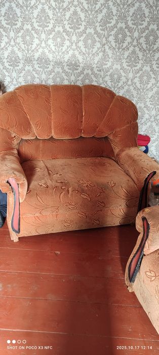 Продается   диван