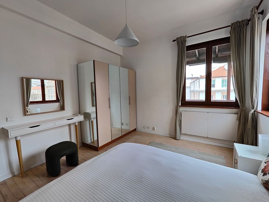 Дава се под наем Тристаен апартамент в София, Лозенец - 110 кв.м за 1077.12 € - Снимка #8
