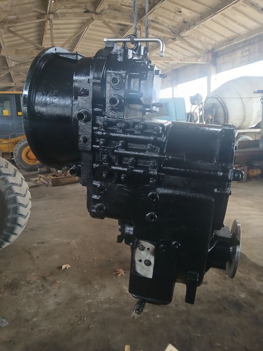 Зборий каробка сотилади