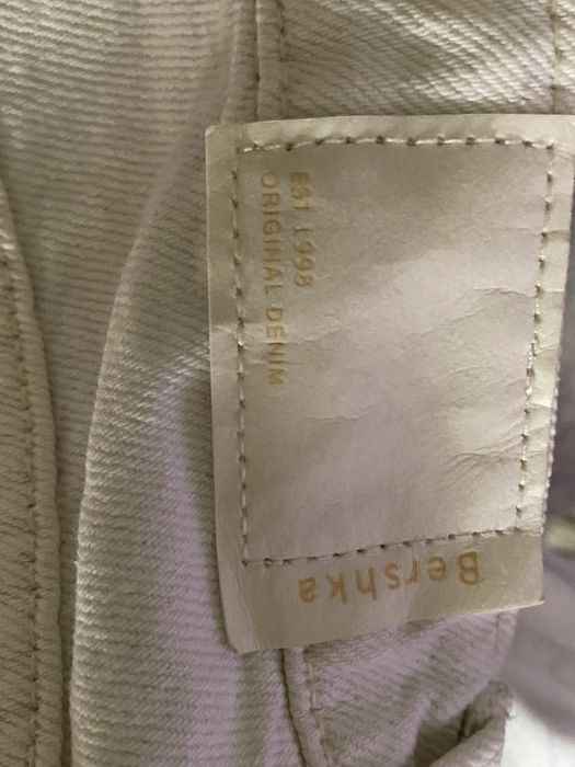 Blugi Bershka Momfit