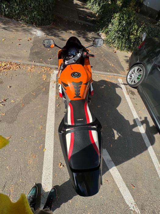 Honda cbr 600rr moto