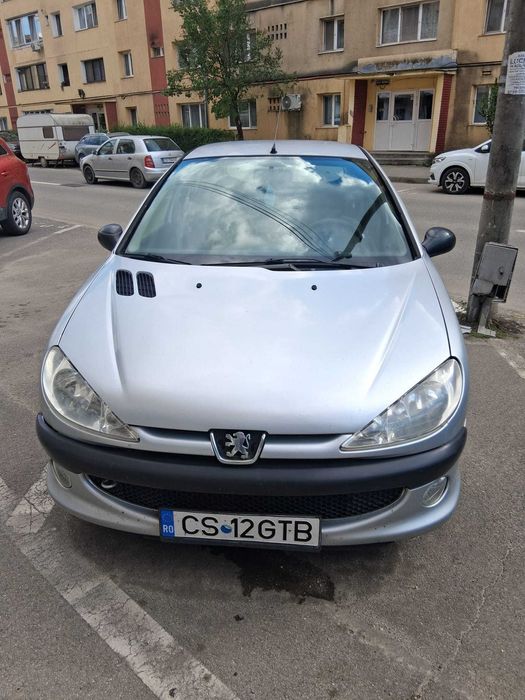 PEUGEOT 206