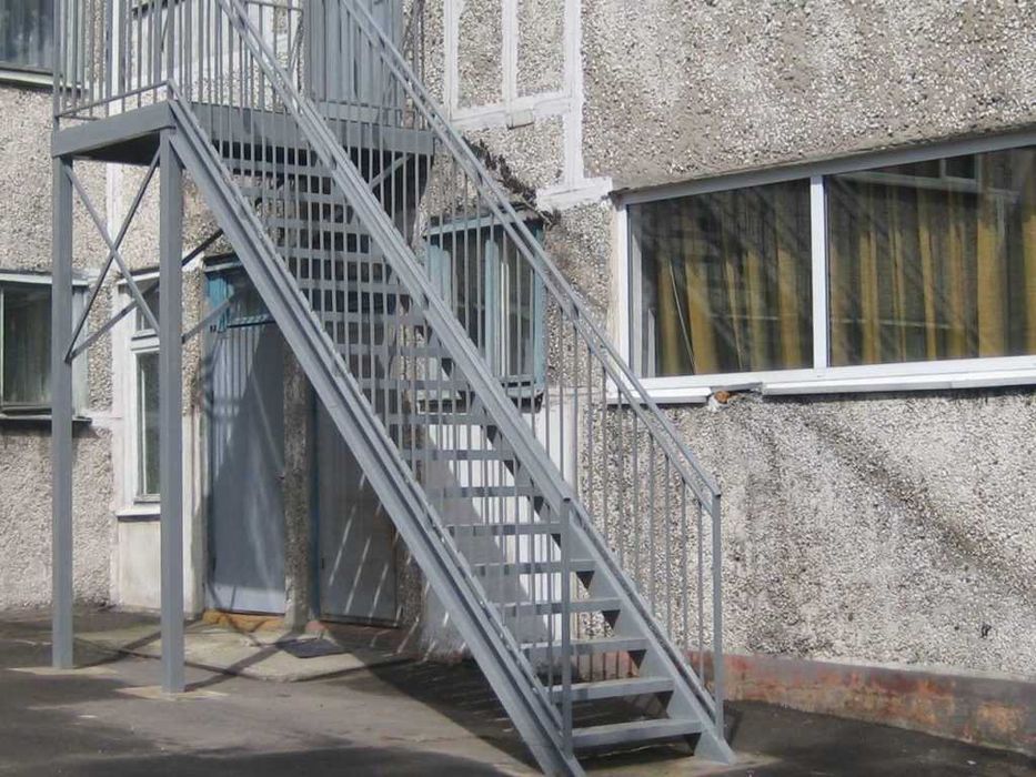 Лестницы металлические