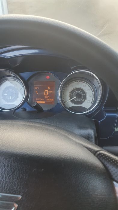 Ligier se conduce de la 16 ani