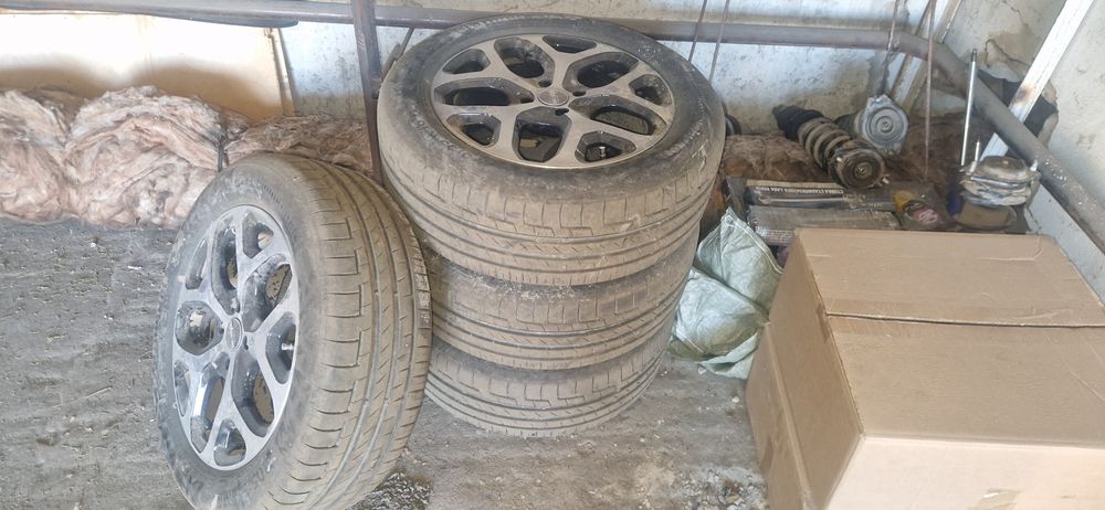 Продам колеса с дисками