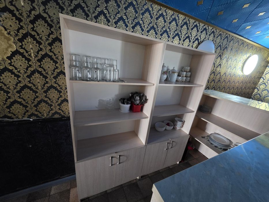 Продам мебель для кафе