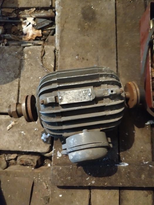 Продам двигатель