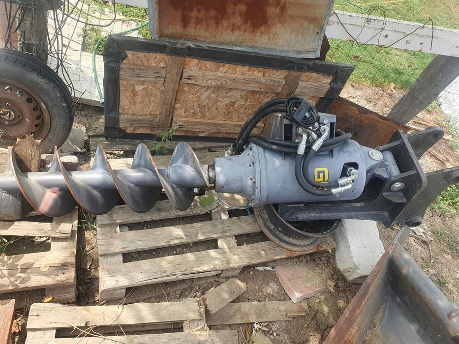 Vand buldoexcavator Case 580 Sv