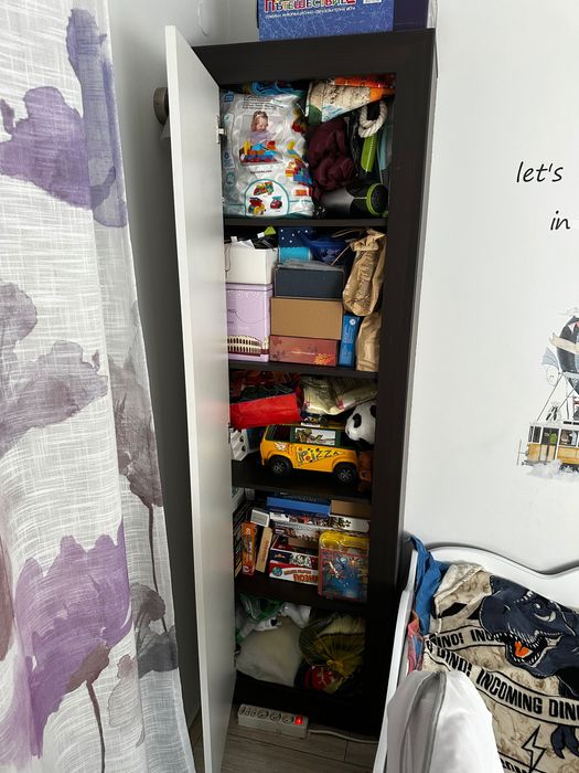 Гардероб / може да се ползва и като отворена секция