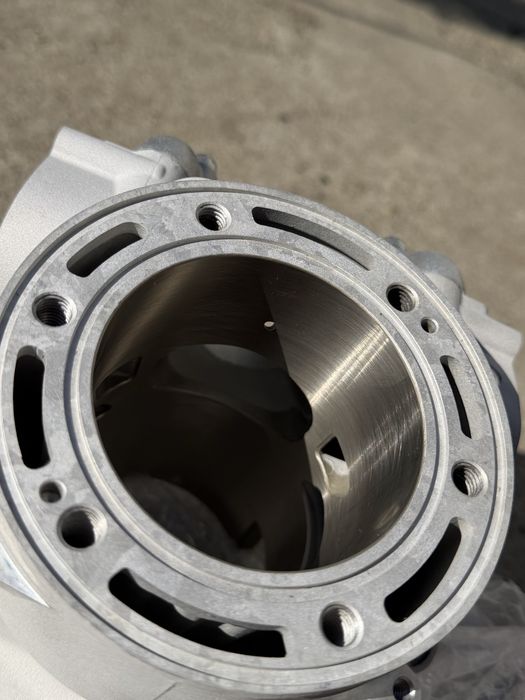 Cilindru  Wossner nou pentru KTM Husqvarna GasGas 300 TPI  18-23