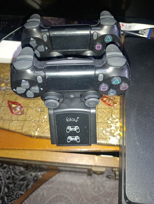 PlayStation 4 slim 1TB