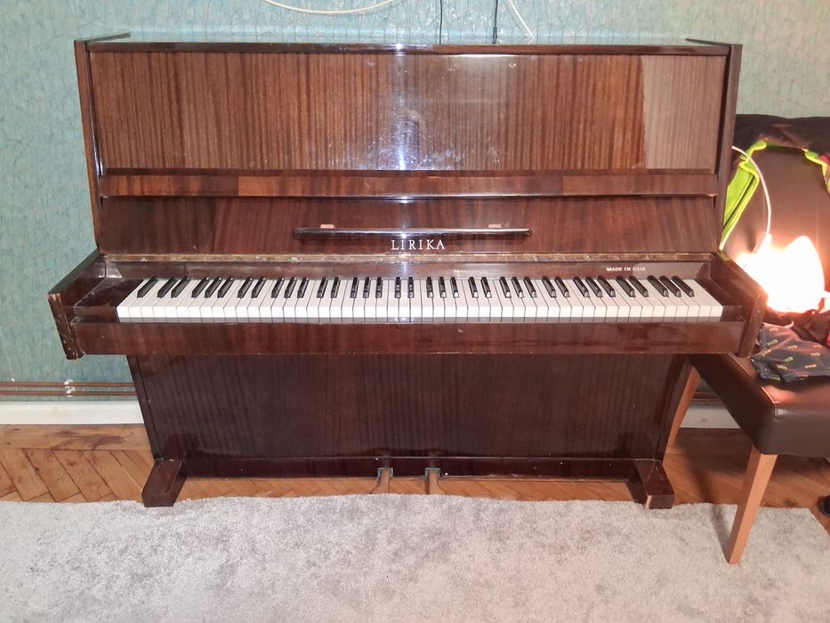Vand pianina Lirika URSS