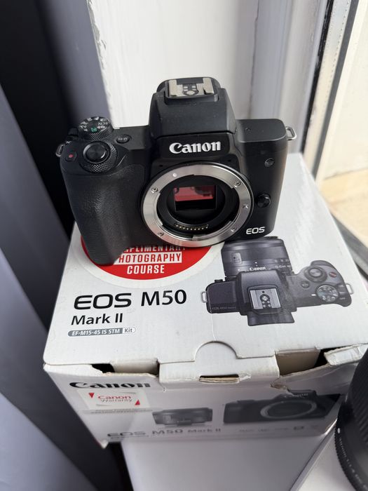 Canon m50 mark ii + sigma 30 mm 1.4