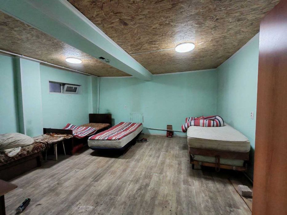 склад , ангар 1700 кв. м.