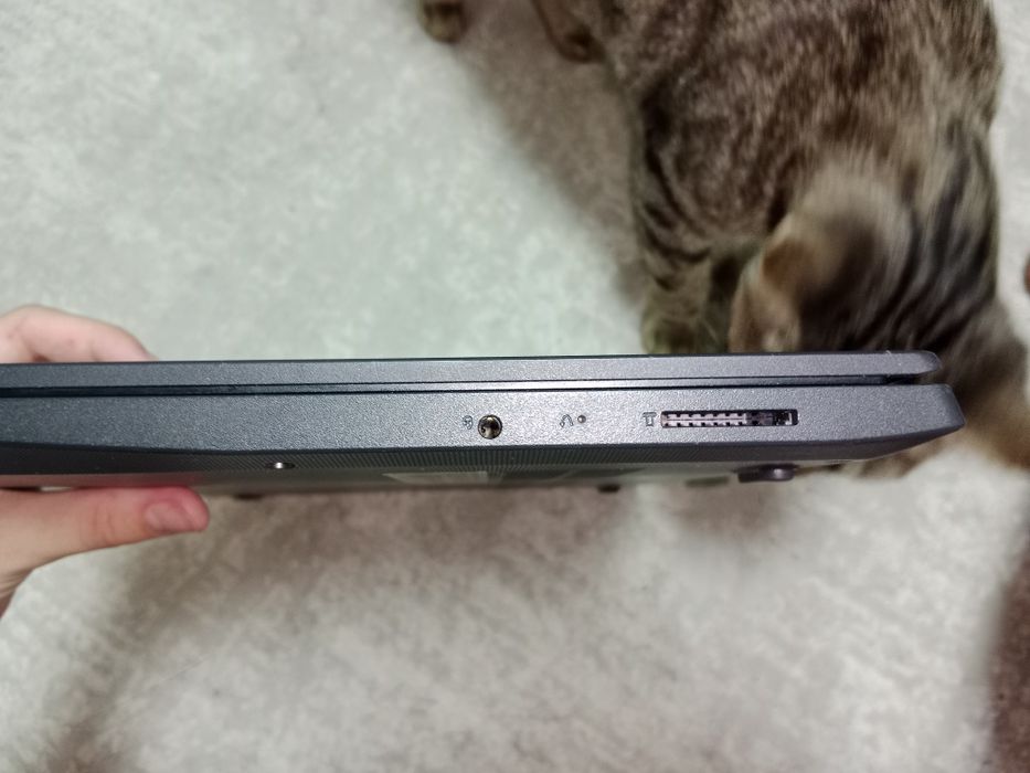 Продам ноутбук Lenovo