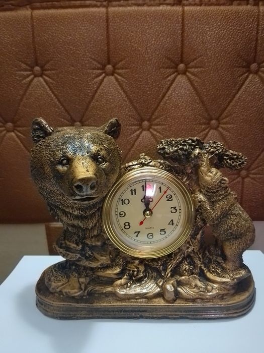 Статуетка-часовбик