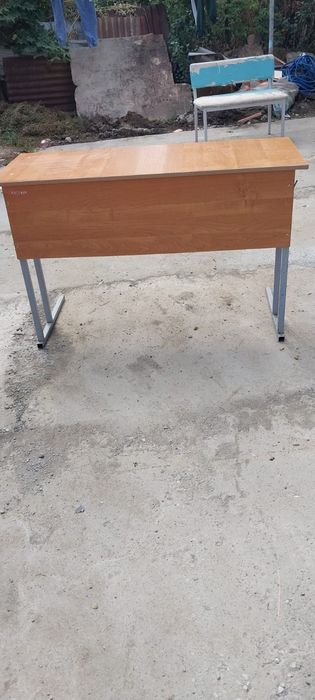 Для курса 3 парта и доска