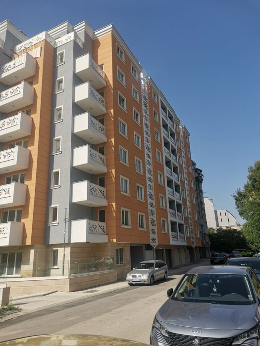 Отдавам Гараж Под Наем