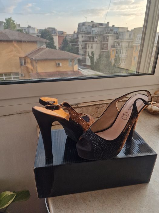 Черни официални обувки