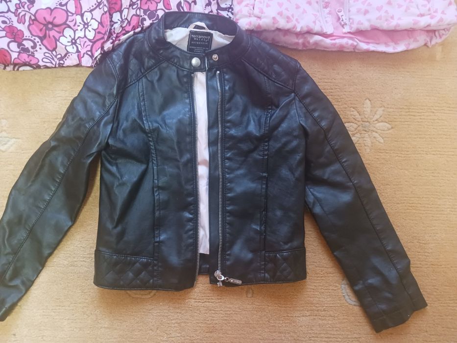 Три пролетно-есенни якета за общо 20 евро