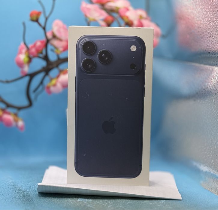 НОВ!!! Apple iPhone 17 Pro MAX, 256GB, 5G, Deep Blue