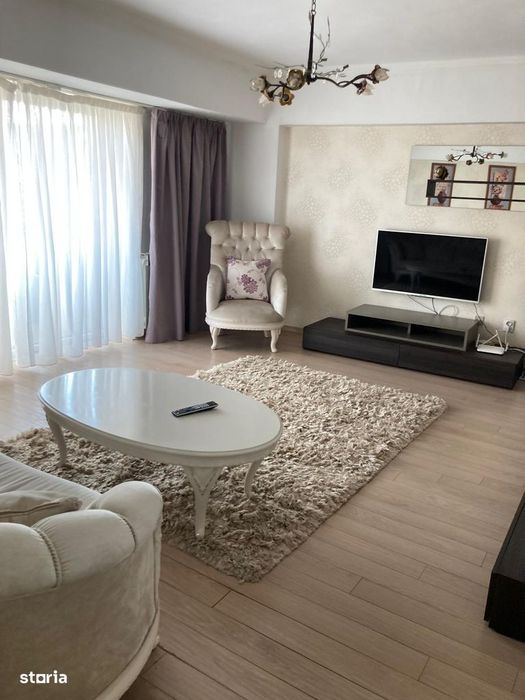 Unirii, Rond Alba Iulia, 2 camere cu loc de parcare, renovat. modern — fotografia 3
